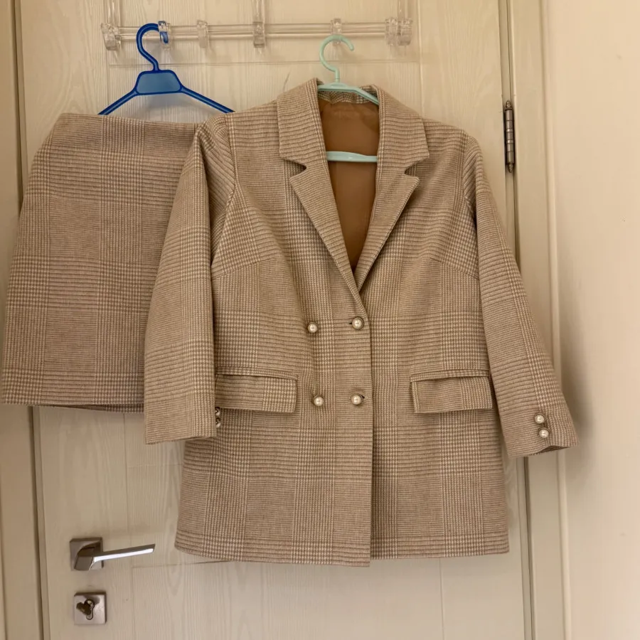 پالتو دامن بیسکویت