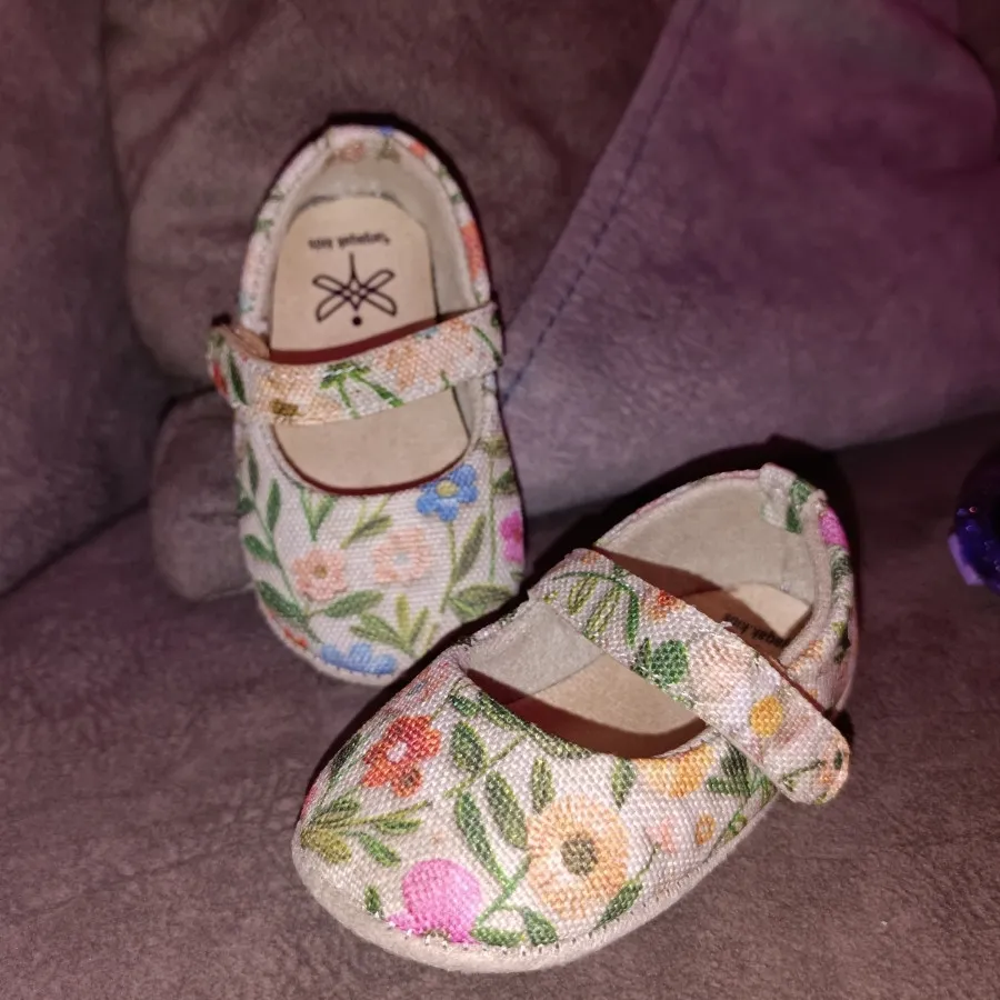 پاپوش بندی نوزادی