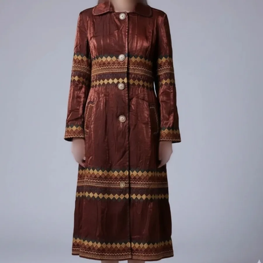 مانتو طرح گلدوزی