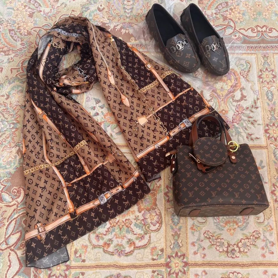 شال لویی ویتون کاملا نو