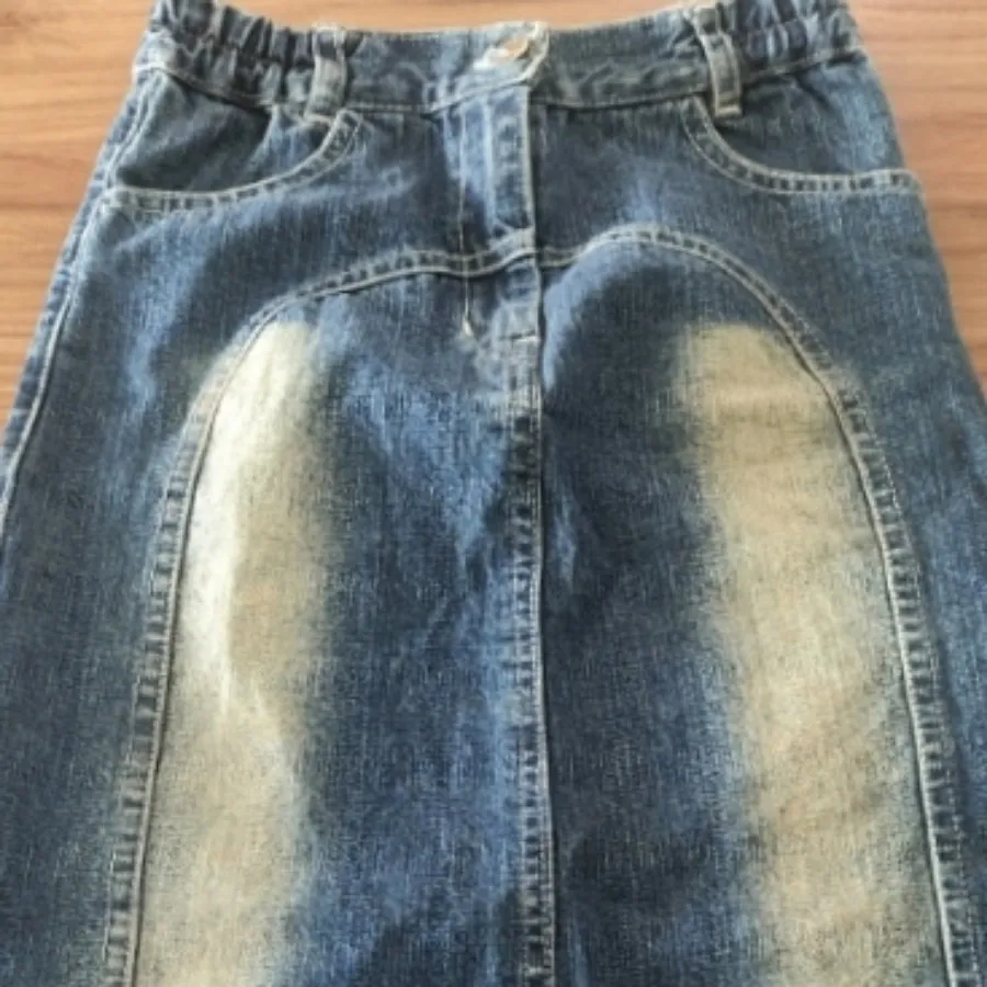 دامن لی بلند