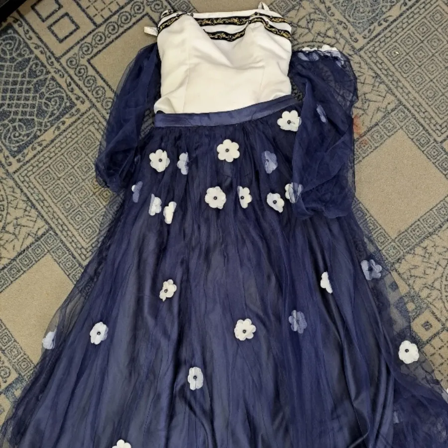 لباس مجلسی سورمه ای سفید