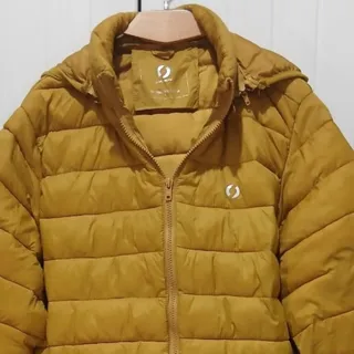 کاپشن جین وست