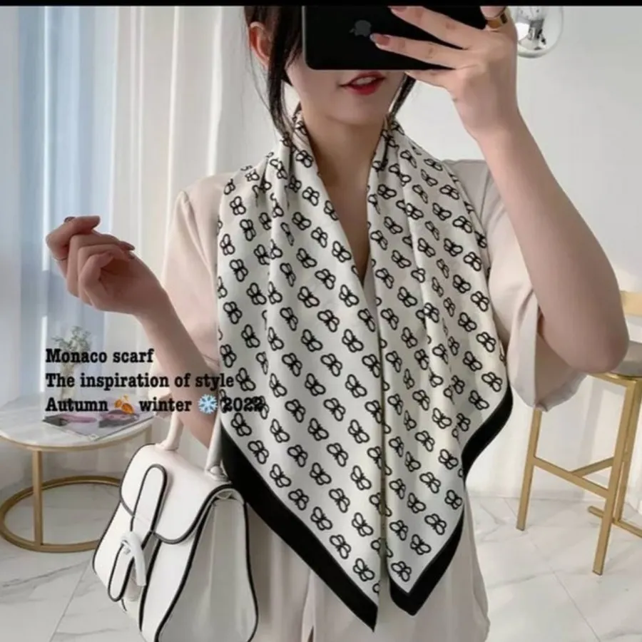 مینی اسکارف