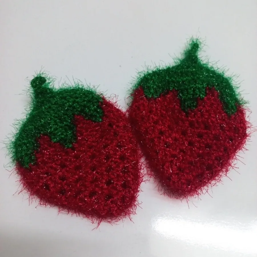 اسکاج ظرفشویی توت فرنگی