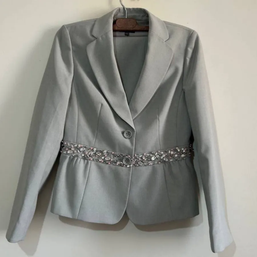 کت و شلوار جواهردوزی