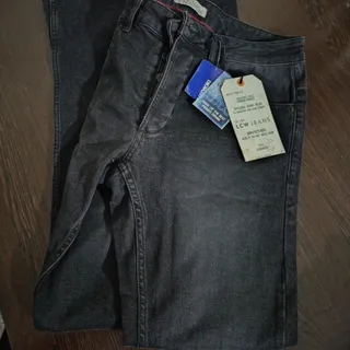 شلوار جین کشی مشکی