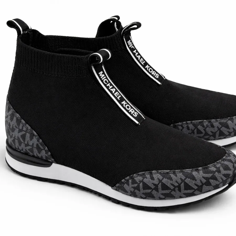 کتونی مایکل کورس