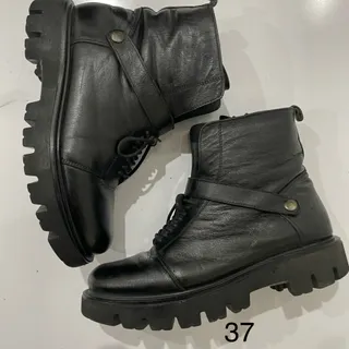 بوت چرم پاندورا