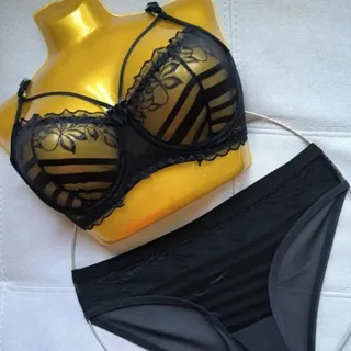 ست سوتین شورت