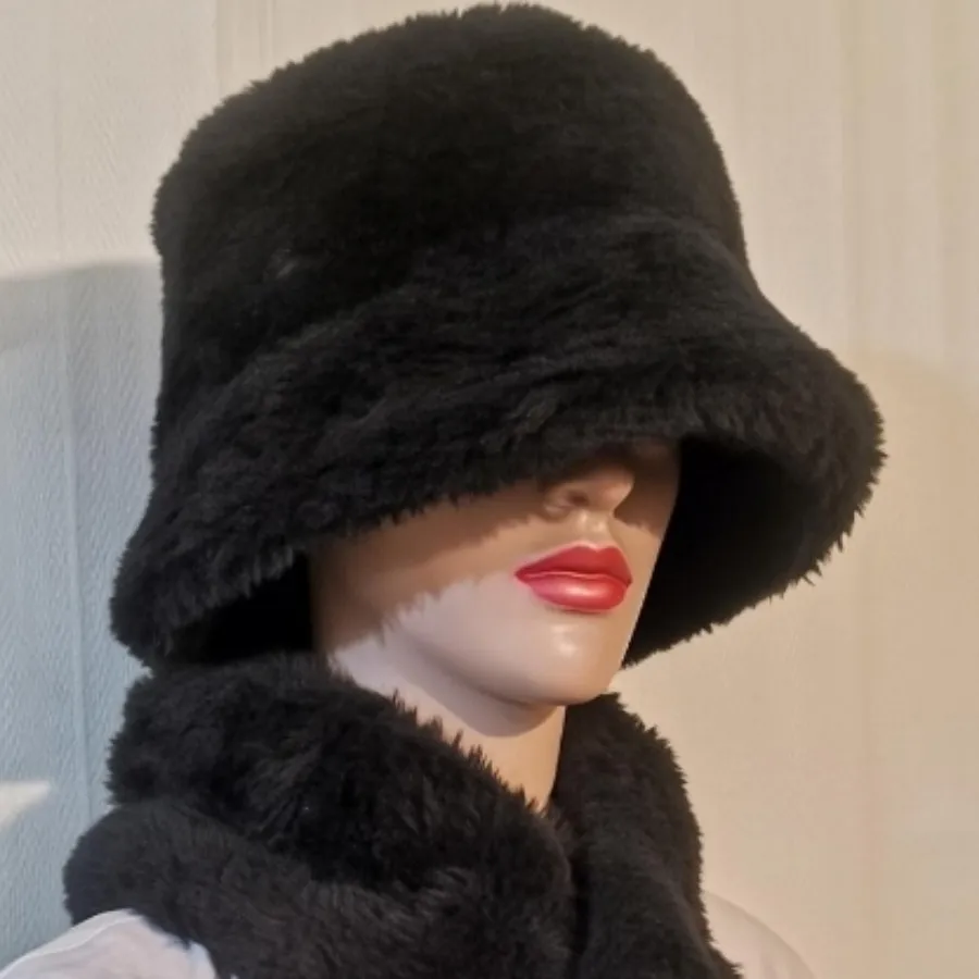 شال کلاه خز