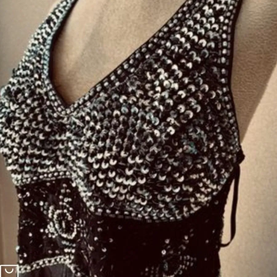 #لباس مجلسی پولک دوزی شده