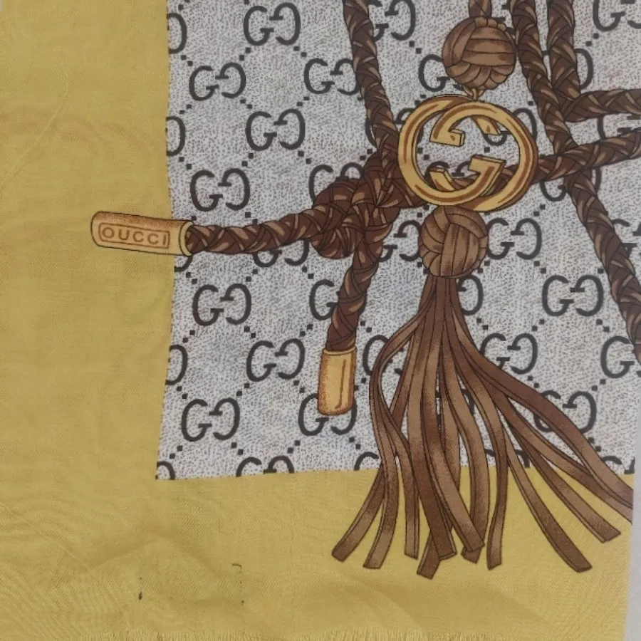 روسری قواره دار گوچی زرد