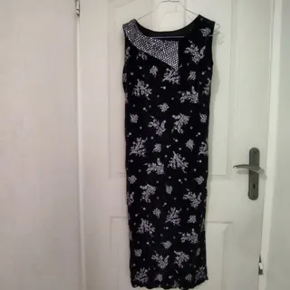 پیراهن مجلسی زنانه