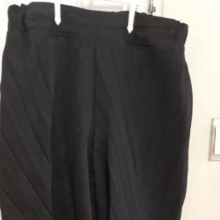 شلوار خمره ای