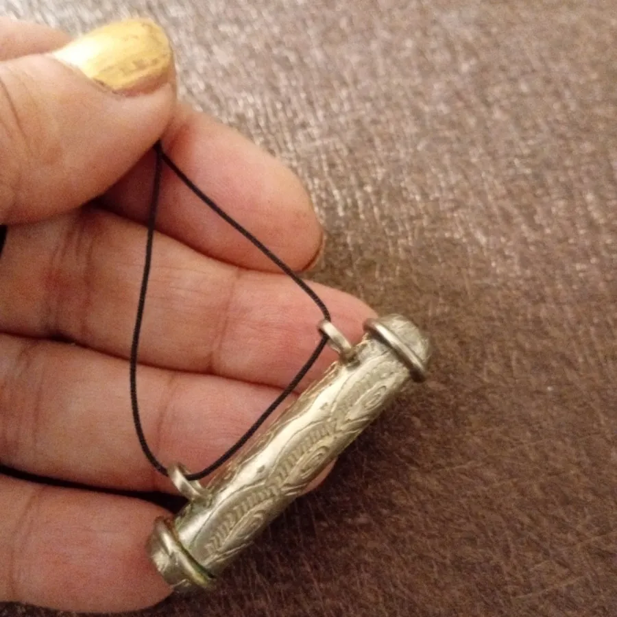 گردنبند ورشو