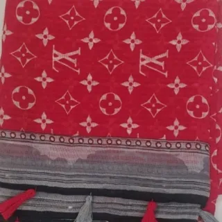 شال قرمز لویی ویتون