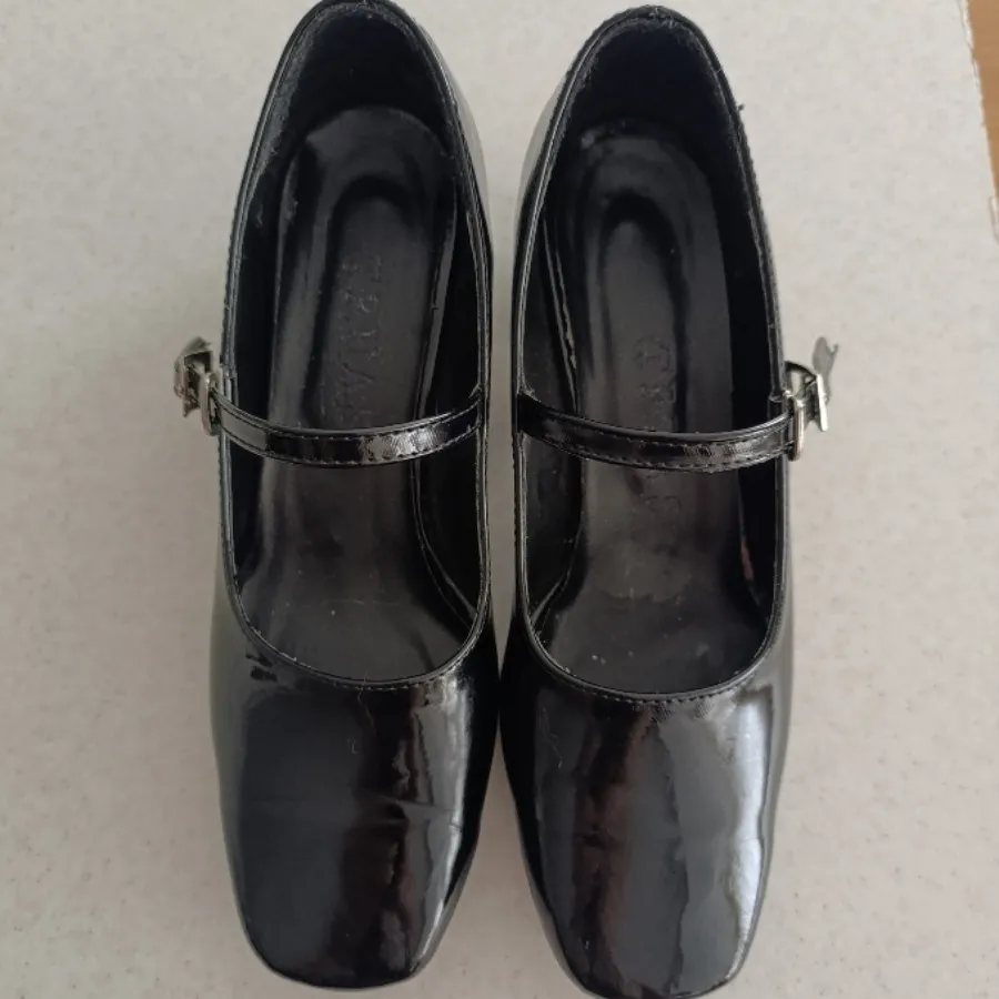 کفش مری جین