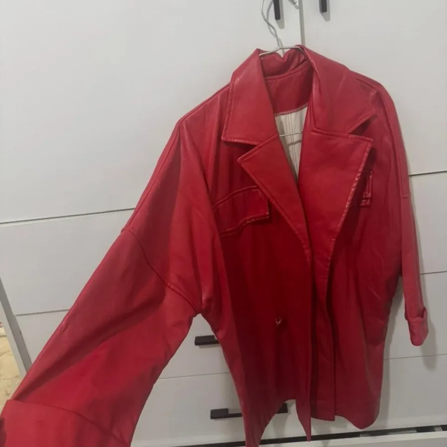 پالتو چرم قرمز