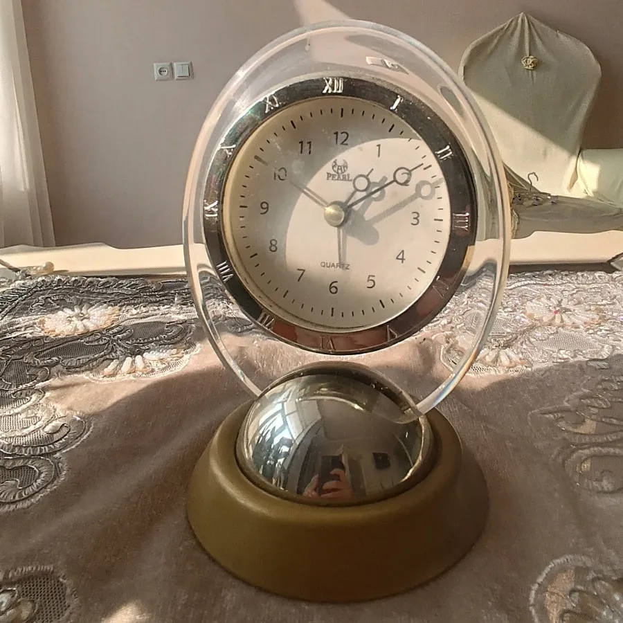 ساعت رومیزی