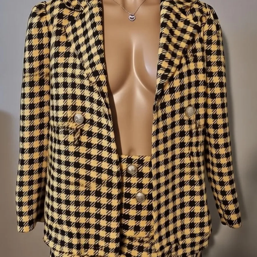 کت دامن کوتاه پیچازی