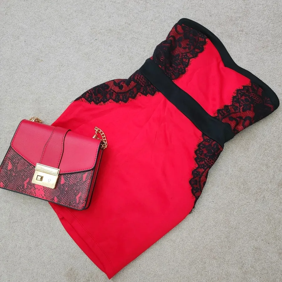 پیراهن دکلته