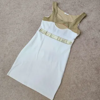 پیراهن سفید