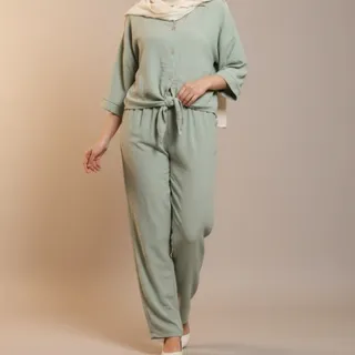 شومیز و شلوار زنانه