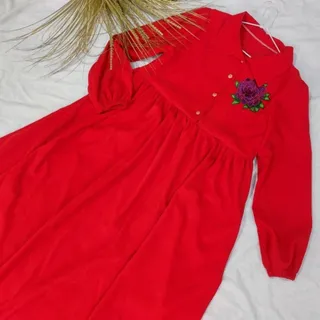 پیراهن قرمز گل برجسته