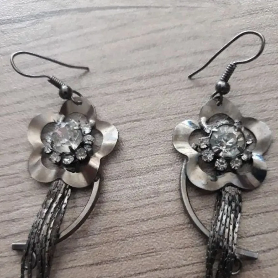 پک گوشواره وگل سینه