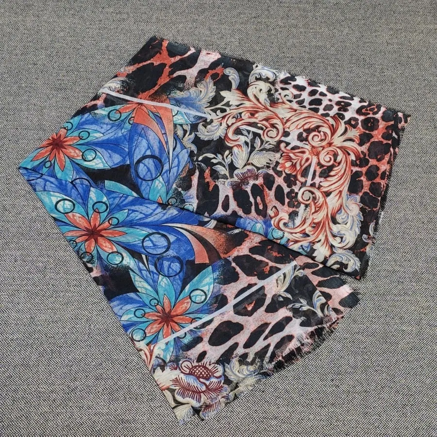 روسری نخی قواره بزرگ