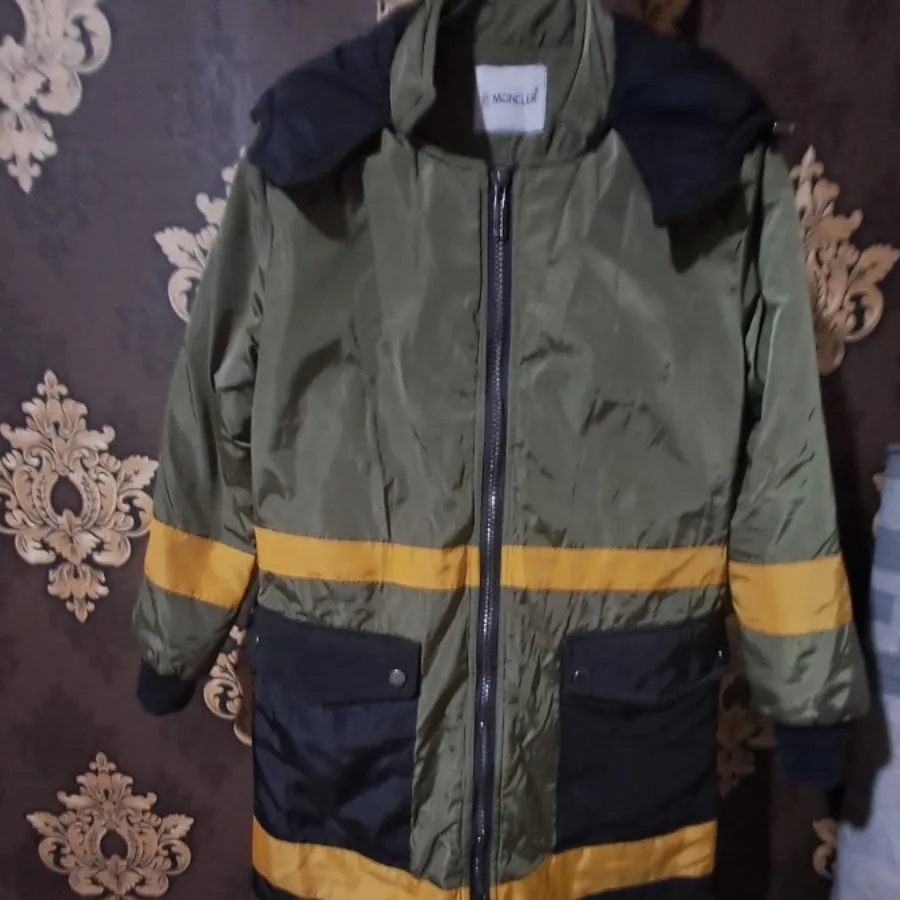 کاپشن گرم بلند