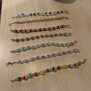 دستبندهای دست ساز