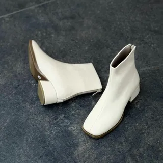 بوت پاشنه بلند