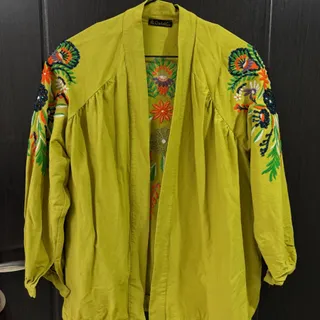 شومیز‌مانتویی‌کار شده