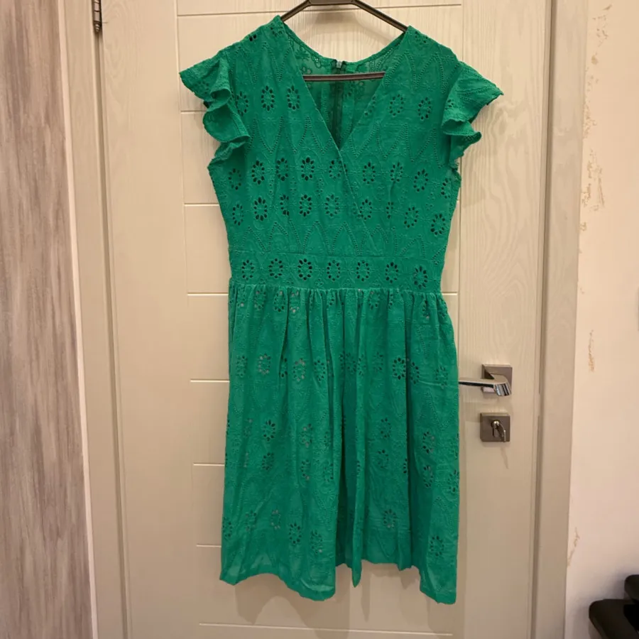 پیراهن وال خامه دوزی