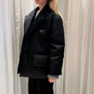 کاپشن خارجی پرادا