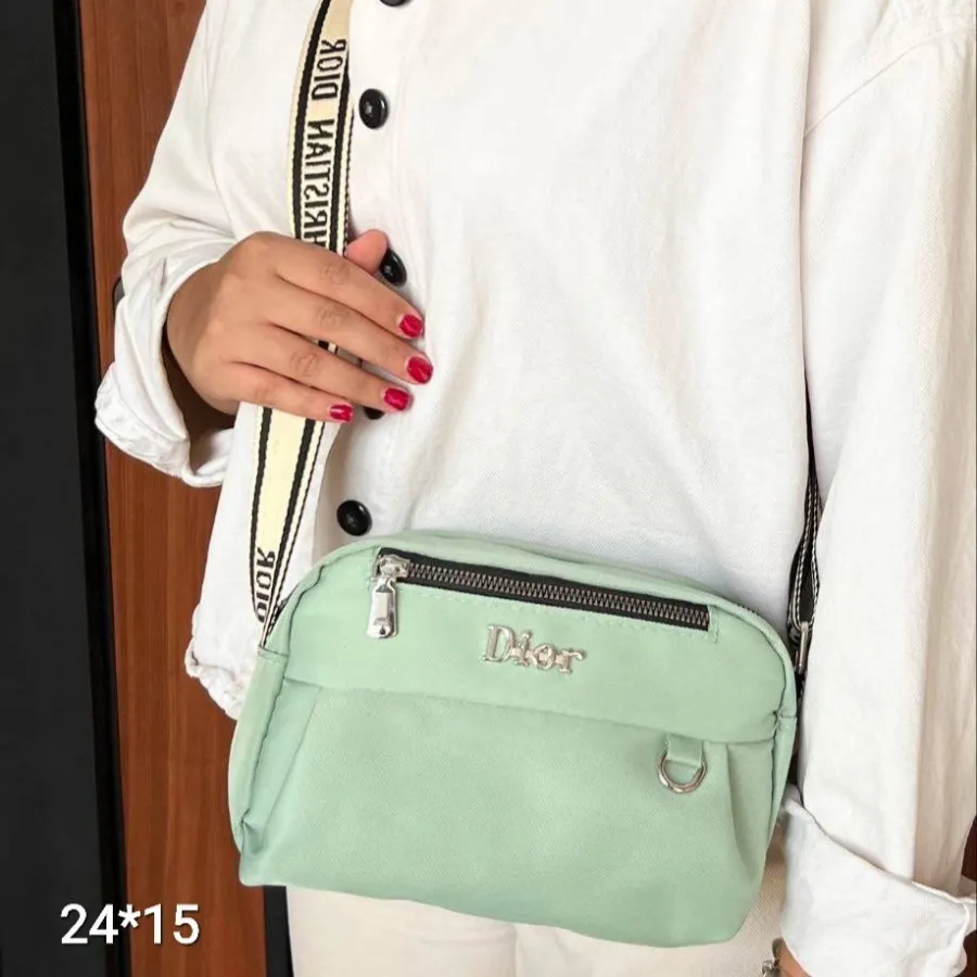 کیف پاسپورتی دیور