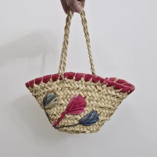 زنبیل حصیری