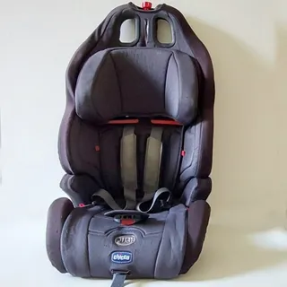 صندلی ماشین چیکو