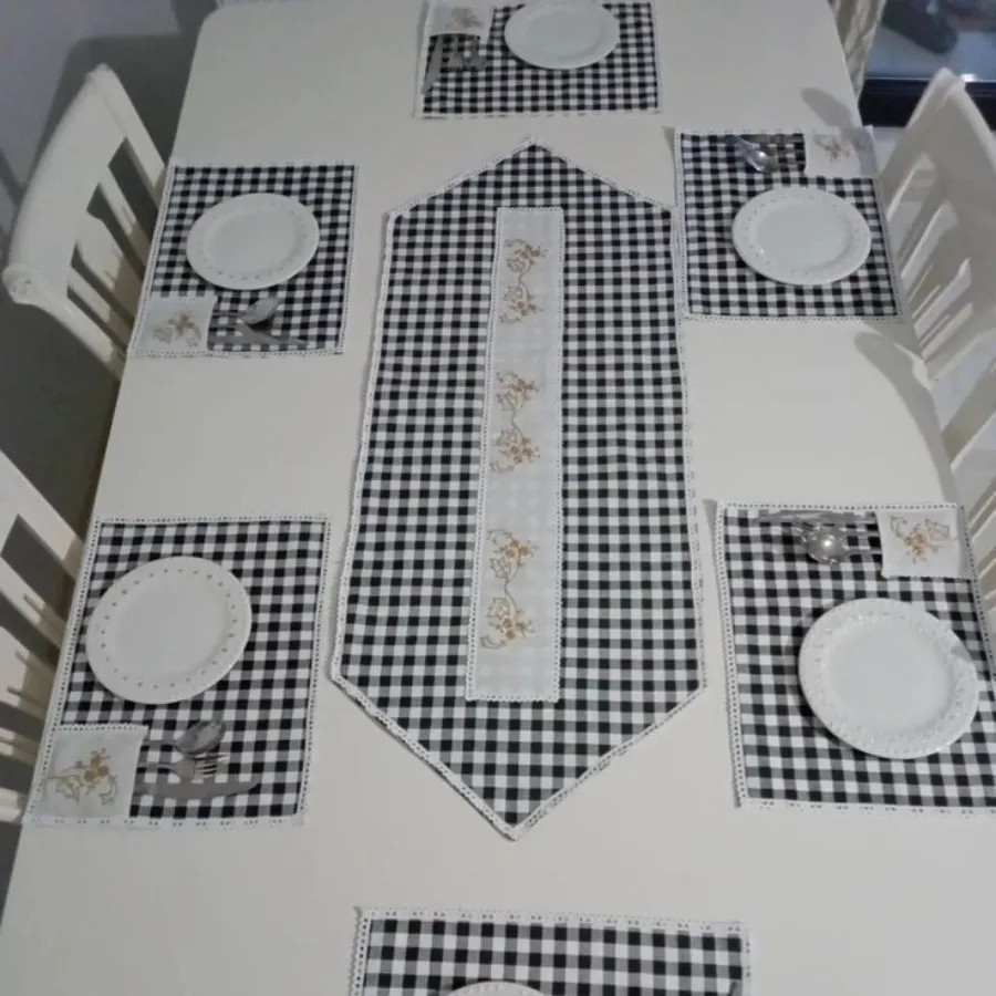 رومیزی چهارخونه تترون