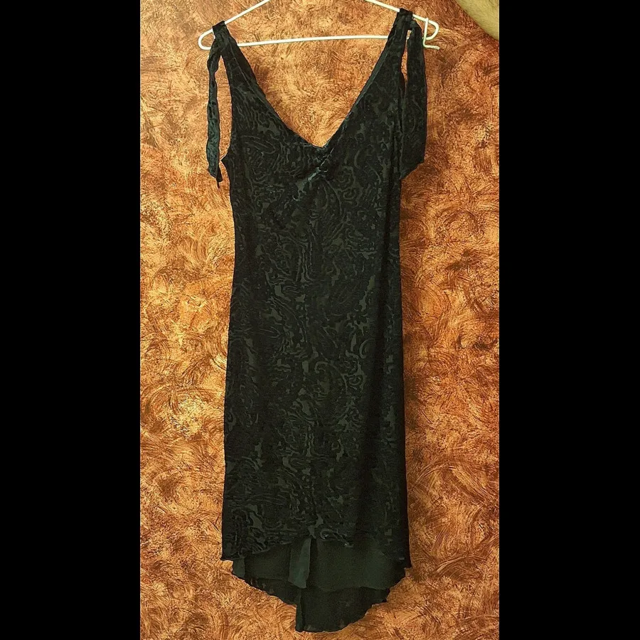 پیراهن مخمل اروپایی