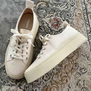 کفش اسپورت vagabond