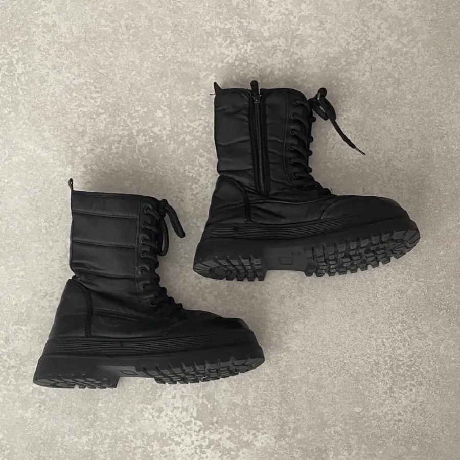 بوت مشکی سایز 37