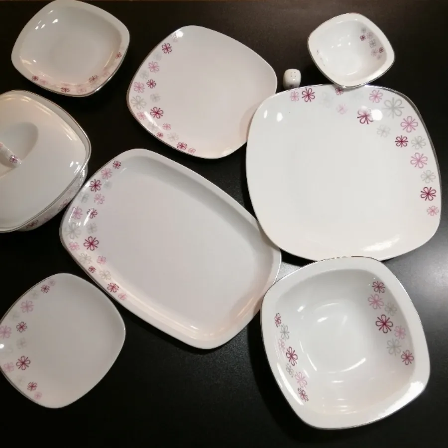 سرویس غذا خوری