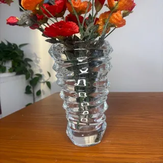 گلدان شیشه‌ای