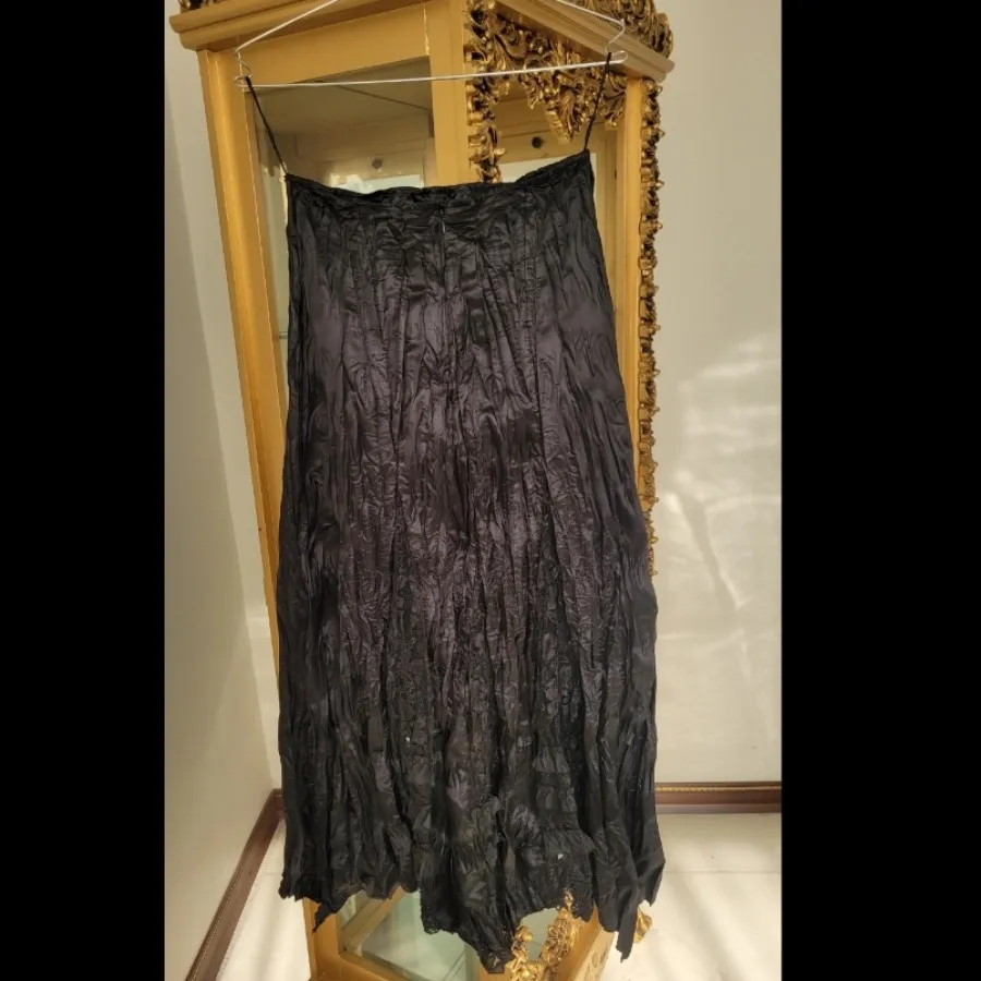 دامن ساتن چروک zara