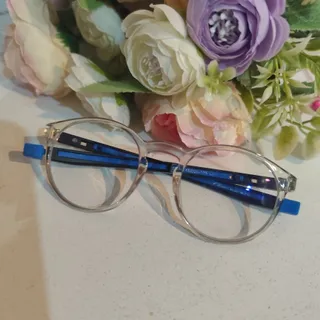 فریم عینک بچگانه