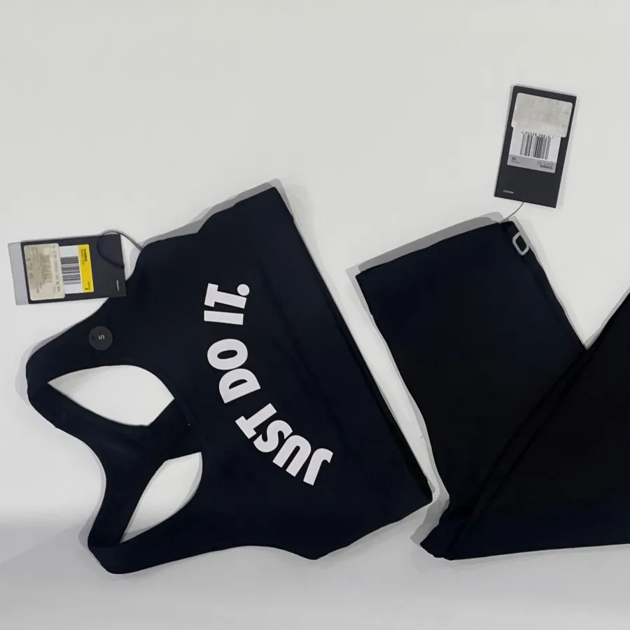 ست نیم تنه و لگ نایکی