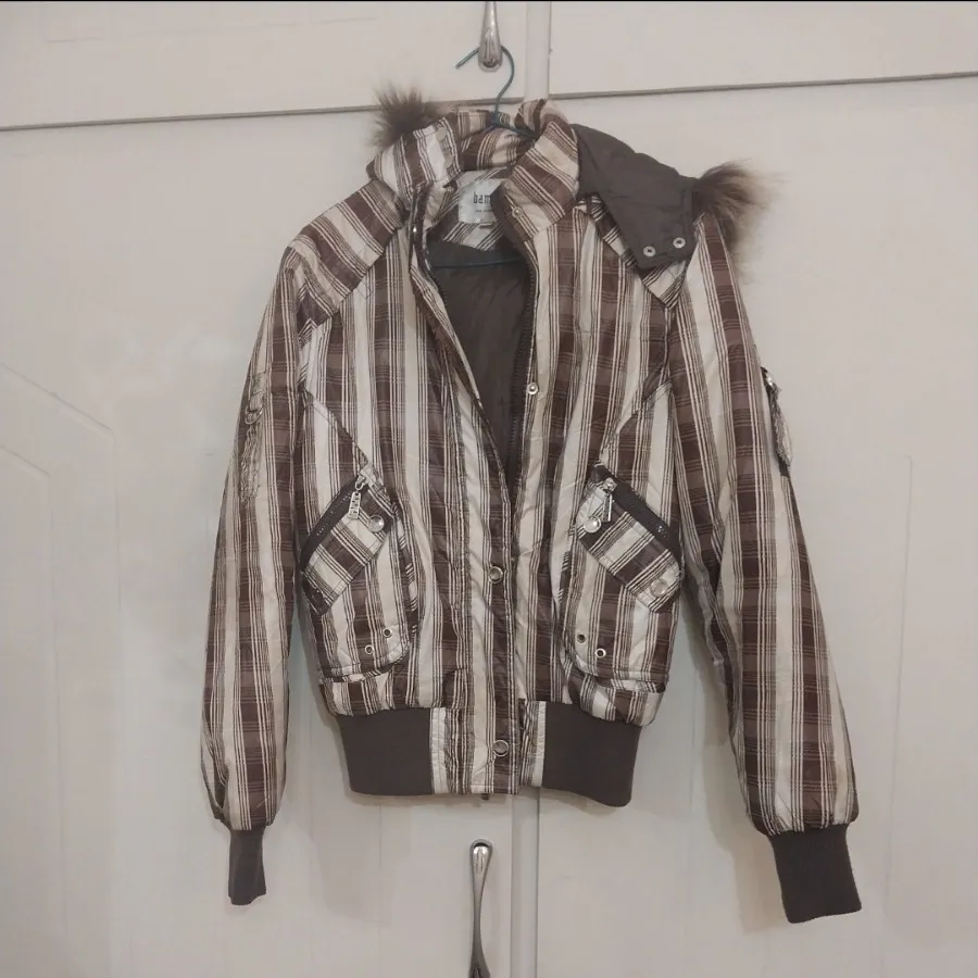 کاپشن پشم شیشه دار